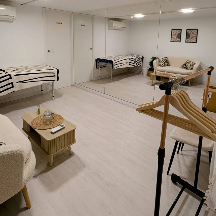 Espacio de bienestar en Lekua con zona de relajación, sillones cómodos y ambiente tranquilo para tu.